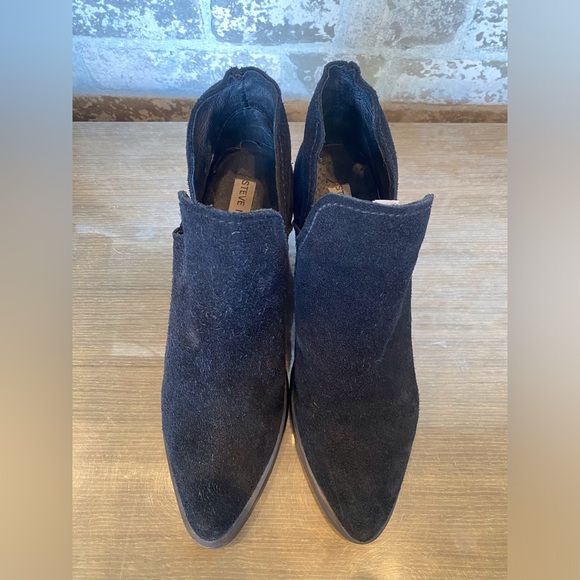Steve Madden Prezzie Black Suede Leather Booties - Picture 2 of 6